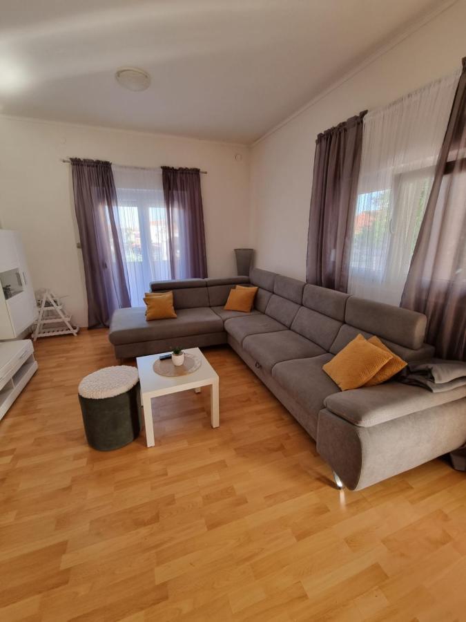 Apartments Lili บีโอกราดนาโมรู ภายนอก รูปภาพ
